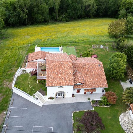 Bed & Breakfast Perbos 1556 La Bastide-Clairence Extérieur photo